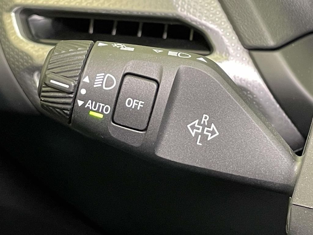 2025 BMW 2 Series M235 - Photo 32