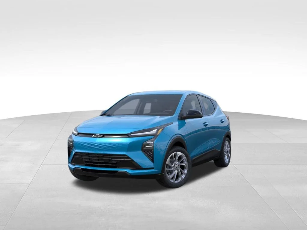2027 Chevrolet Bolt LT - Photo 8
