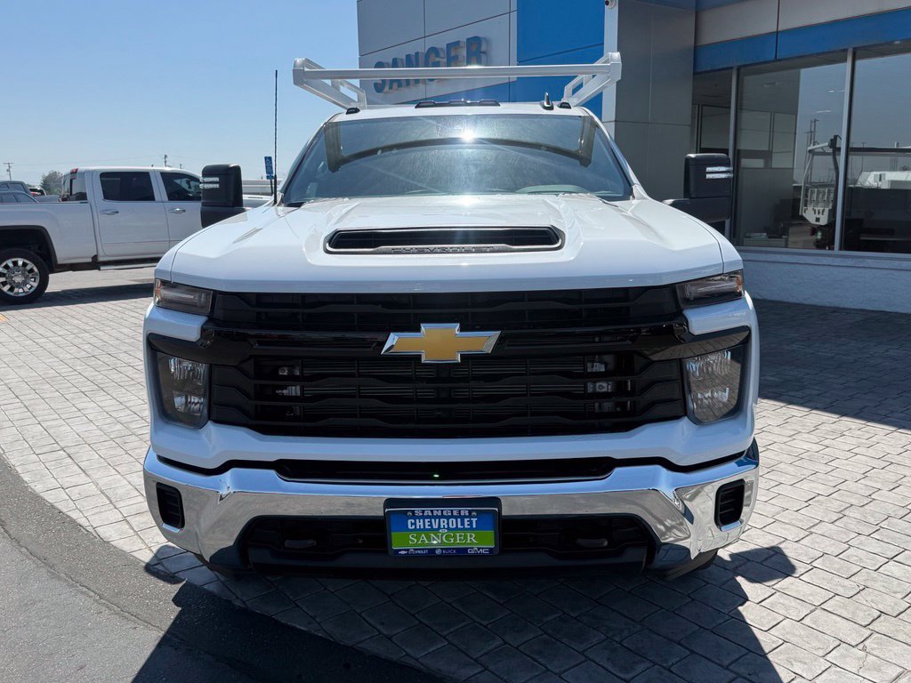 2026 Chevrolet Silverado 3500 HD Chassis Cab Work Truck view 5