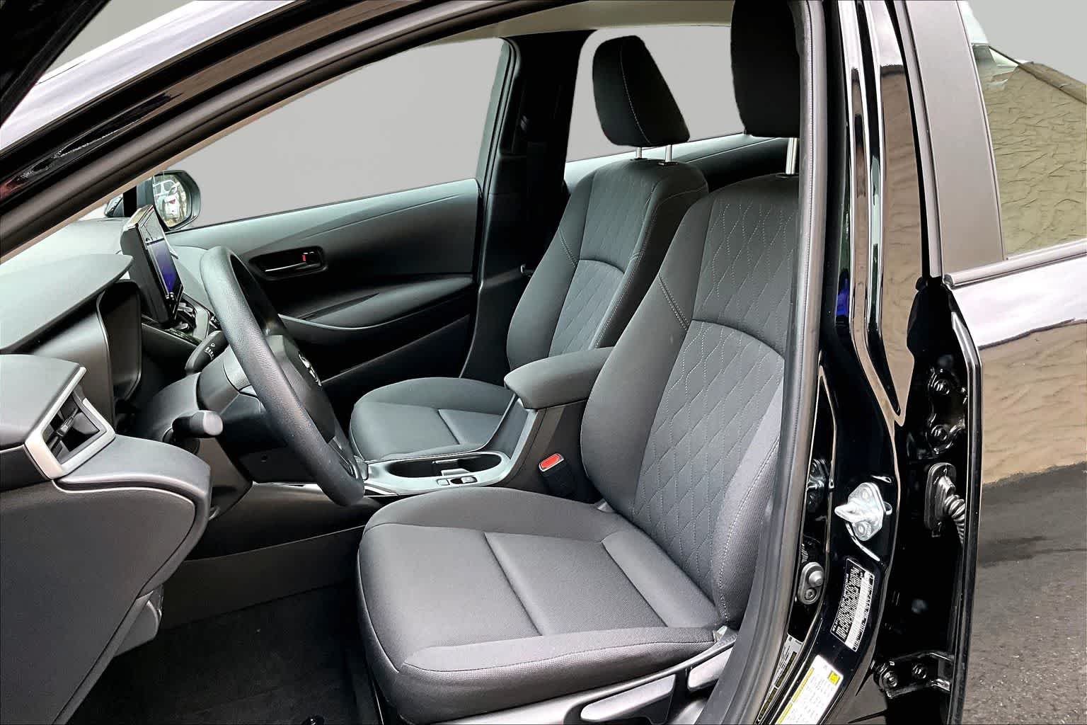 Used 2025 Midnight Black Metallic Toyota LE image 8