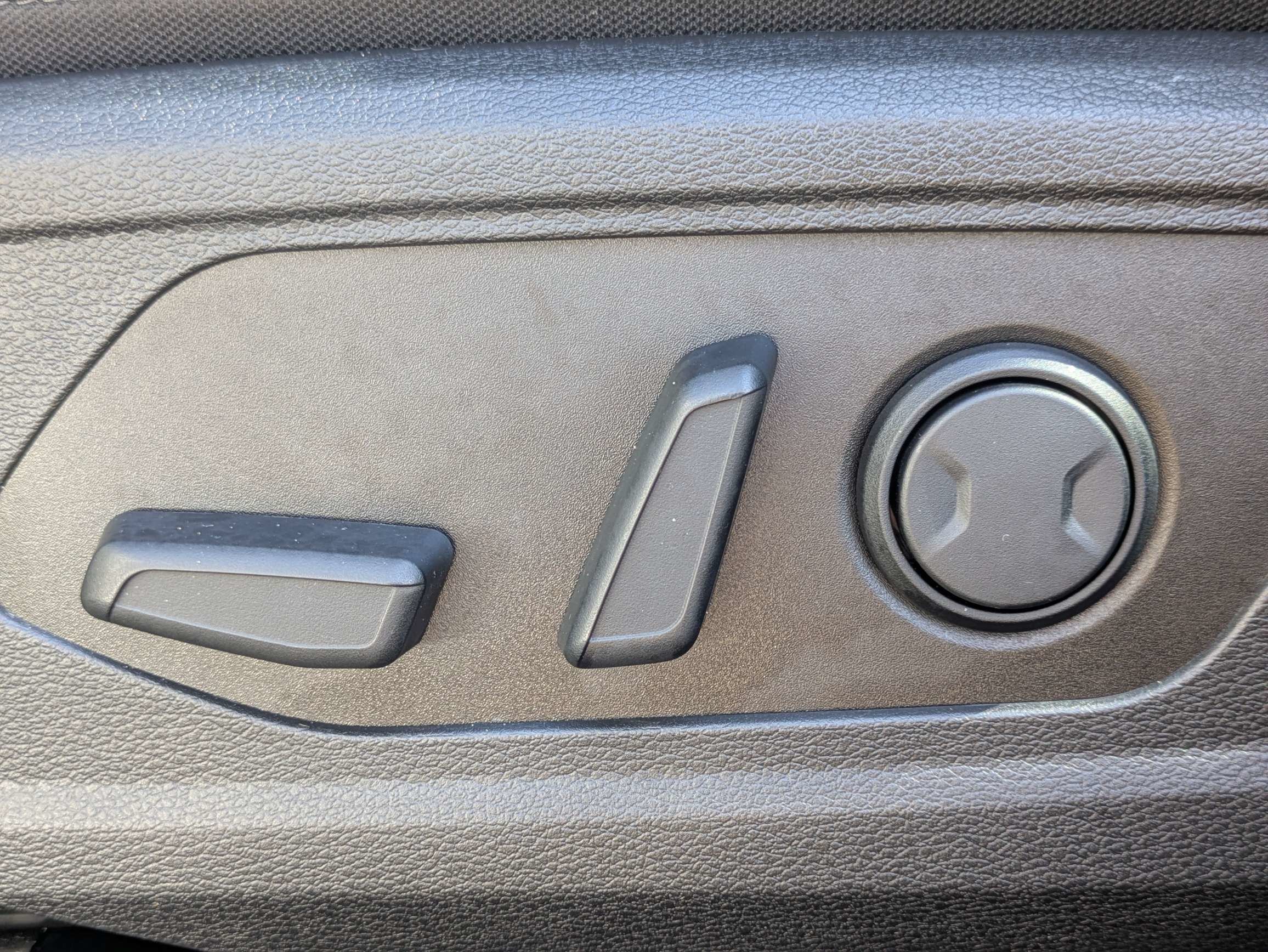 Certified Used 2024 Gravity Gray Kia EX image 23