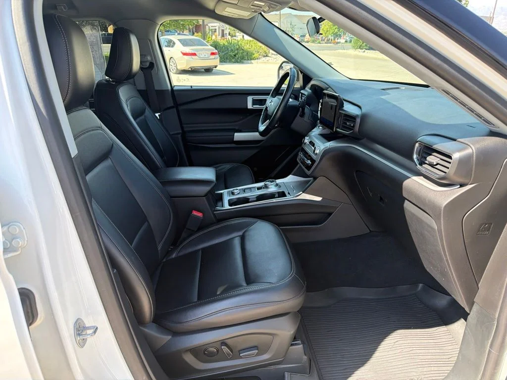 Used 2022 White Ford XLT image 22