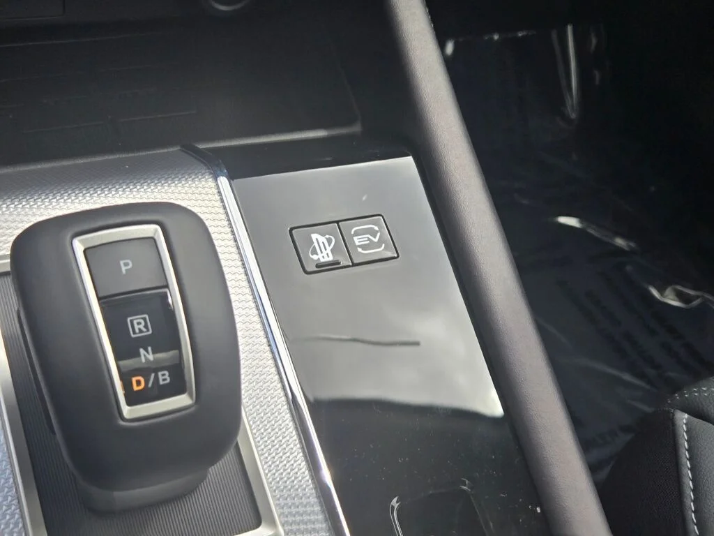 2025 Mitsubishi Outlander Plug-in Hybrid SEL - Photo 27