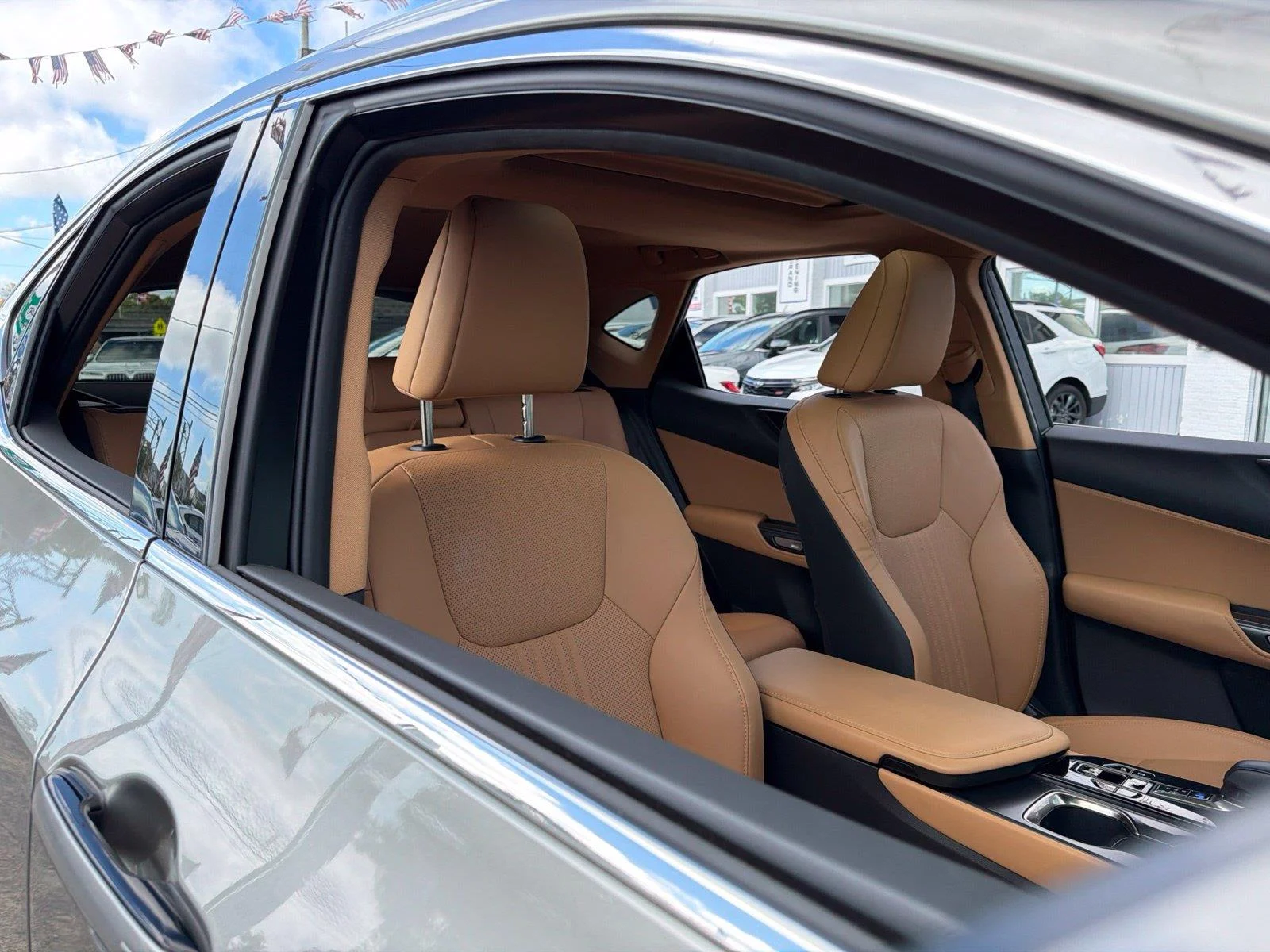 Used 2025 Silver Lexus 350 image 15
