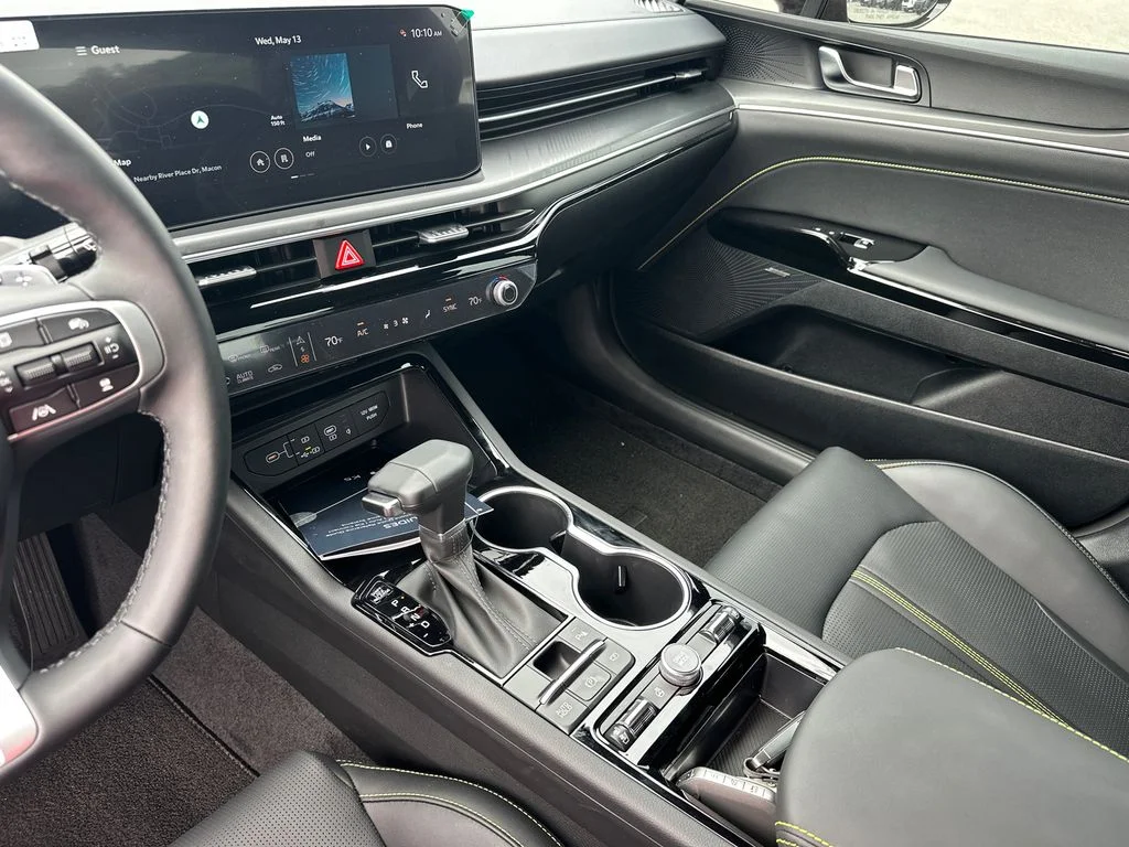 New 2026 Black Kia GT image 32