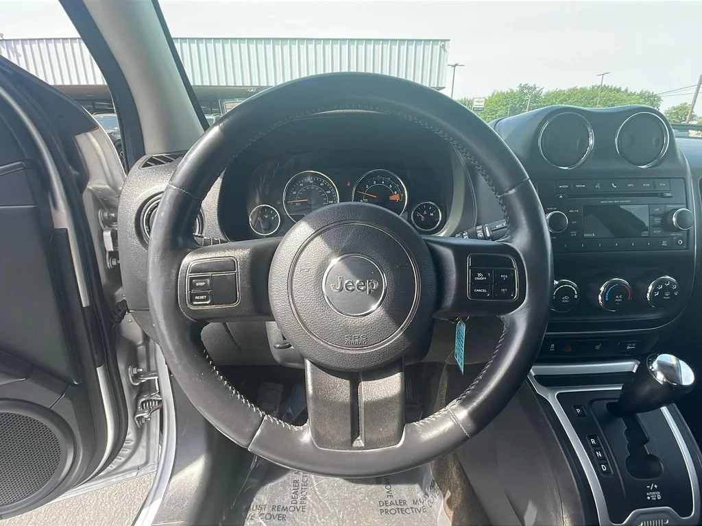 2014 Jeep Compass Latitude - Photo 14