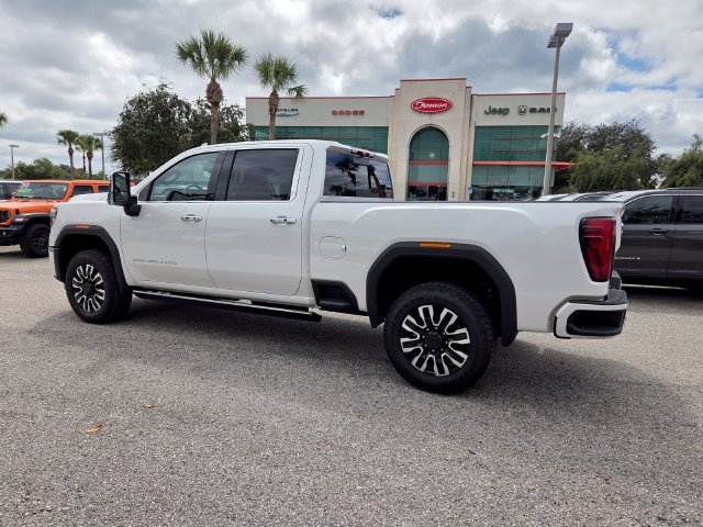 2025 GMC Sierra 3500HD Denali Ultimate - Photo 11
