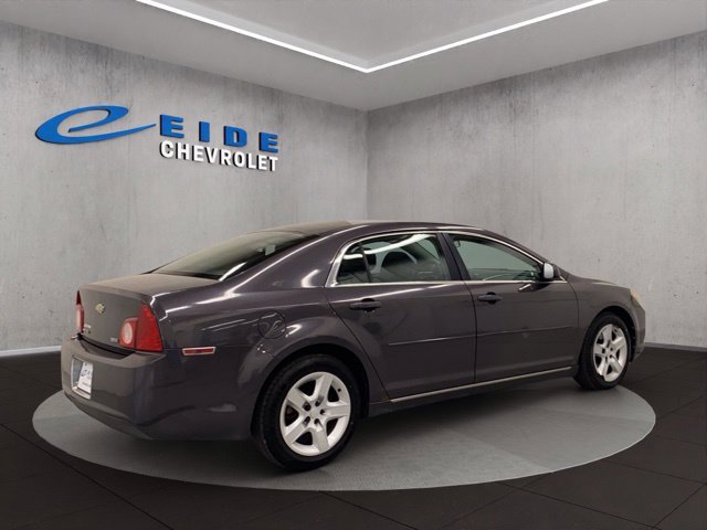 Used 2010 Beige Chevrolet LT image 12