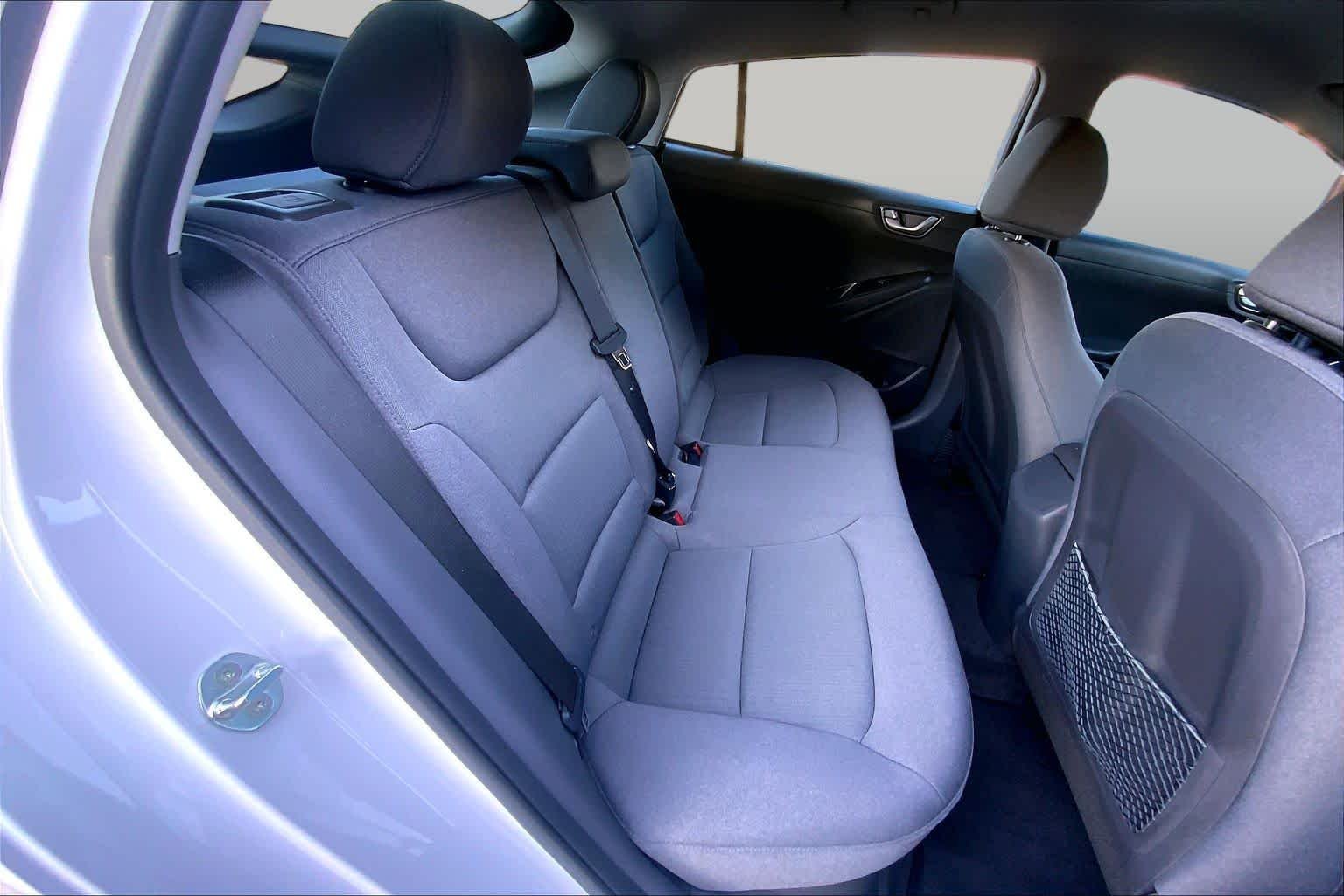 Used 2021 Ceramic White Hyundai Blue image 20