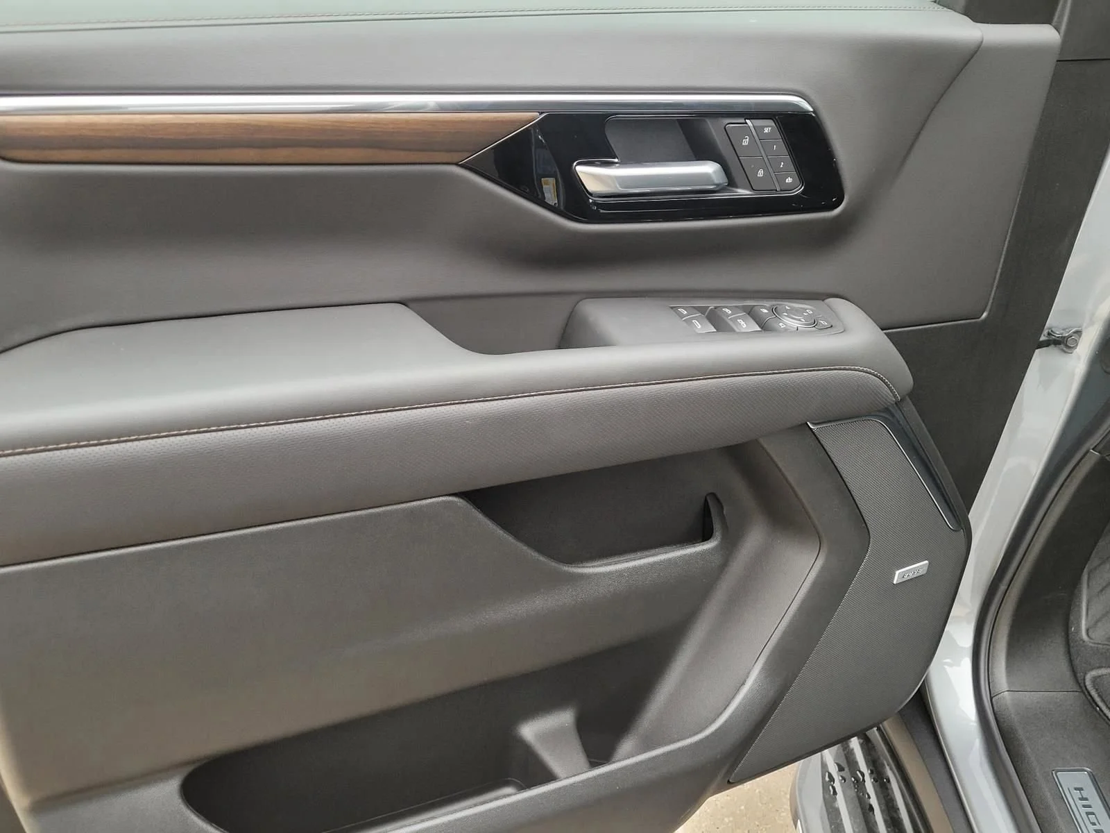 2026 Chevrolet Tahoe High Country - Photo 15