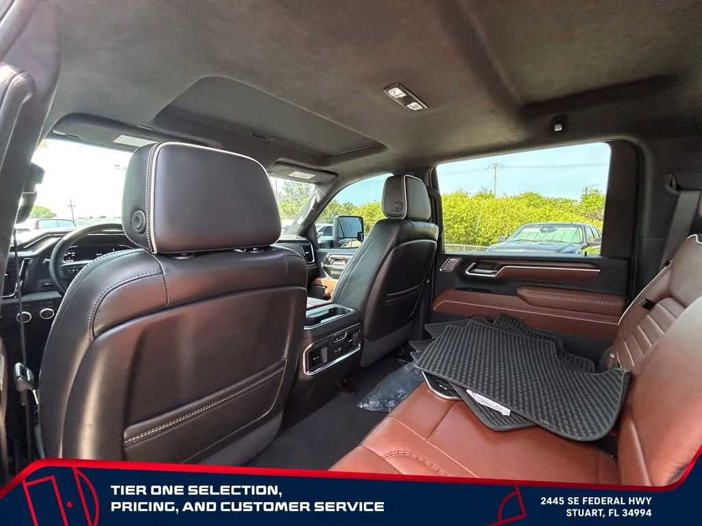 Used 2025 Onyx Black GMC Denali Ultimate image 16