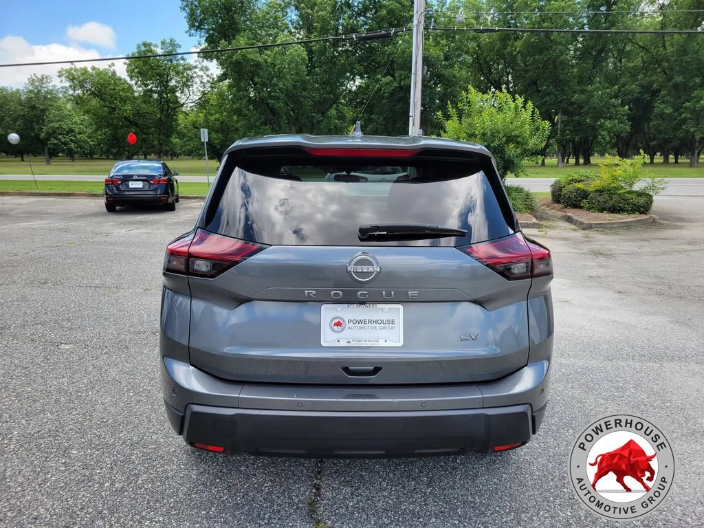 Used 2024 Gray Nissan SV image 4
