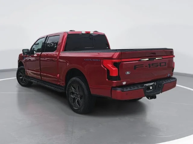 Used 2024 Red Ford Lariat image 5