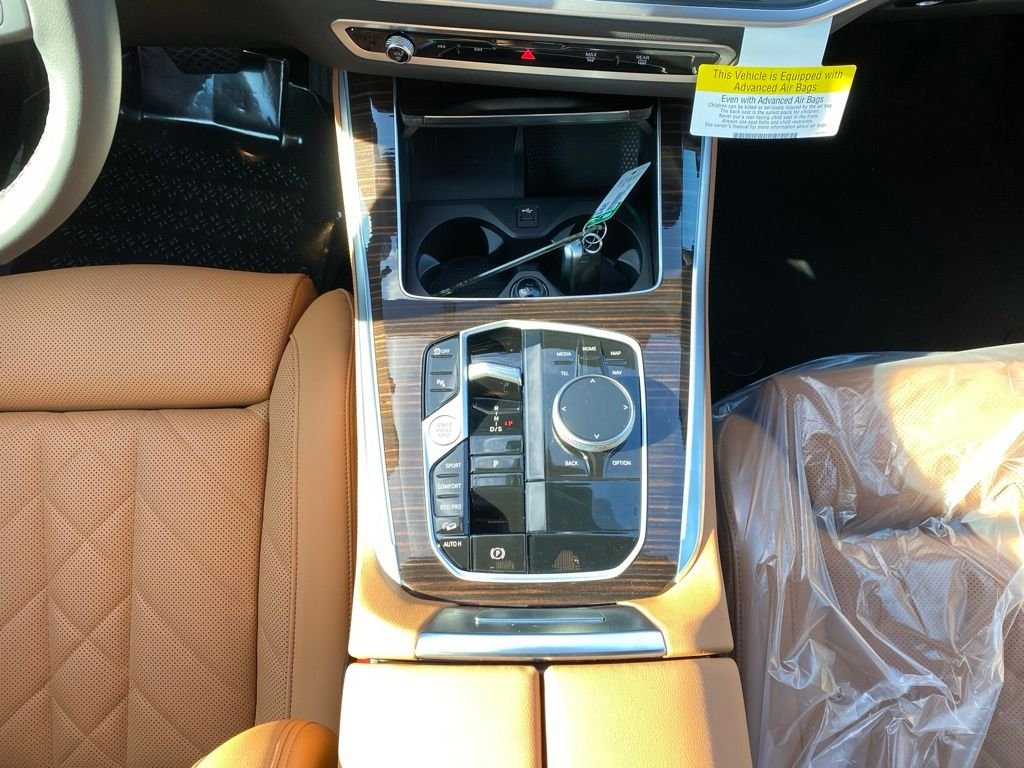 New 2026 Black Sapphire Metallic BMW xDrive40i image 10