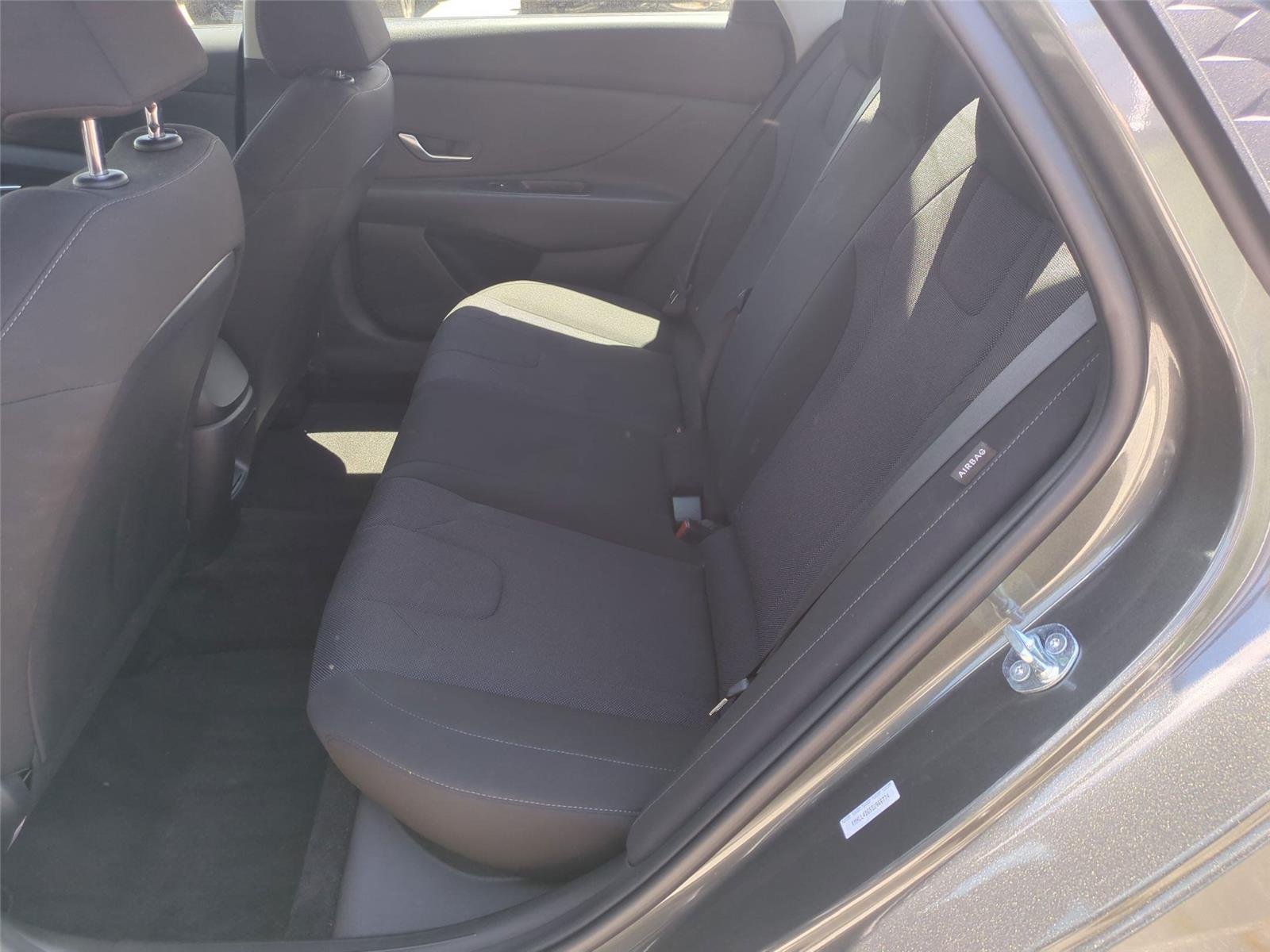 Used 2025 Amazon Gray Hyundai SE image 30