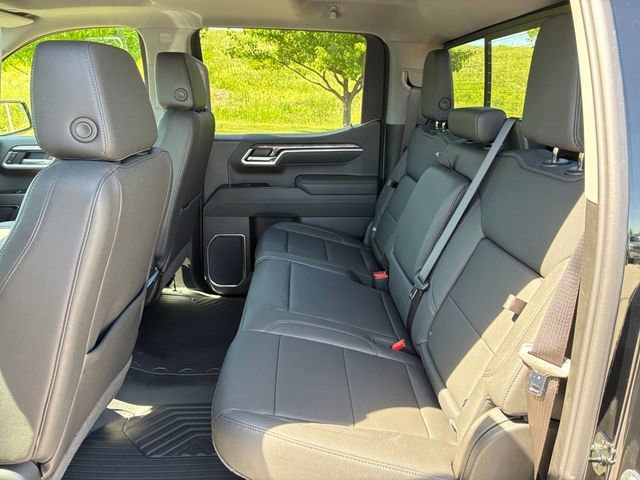 2026 Chevrolet Silverado 1500 LTZ - Photo 17