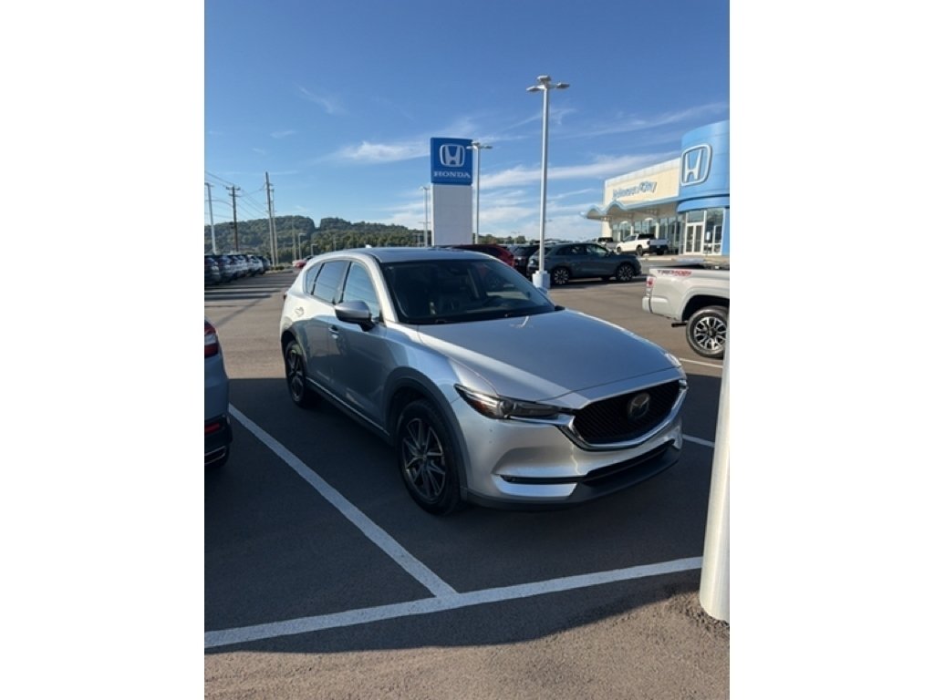 Used 2018 SONIC SILVER META Mazda Grand Touring image 4