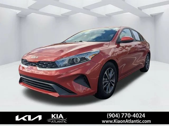2023 Kia Forte LXS - Photo 7