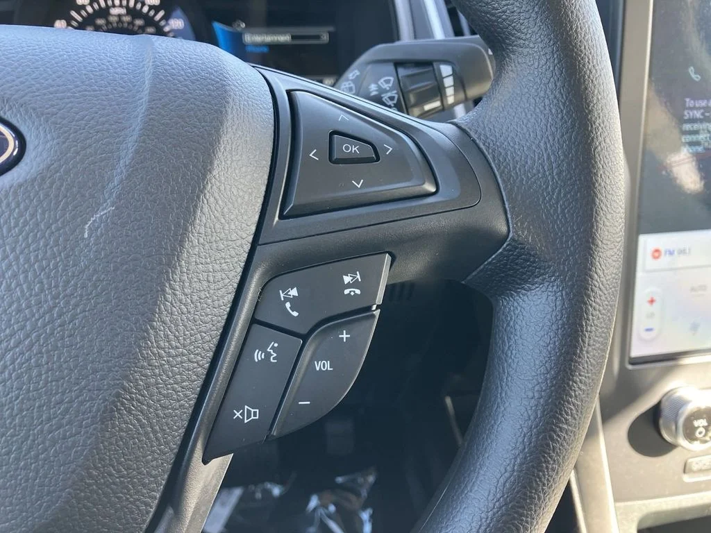New 2024 Blue Ford SE image 11