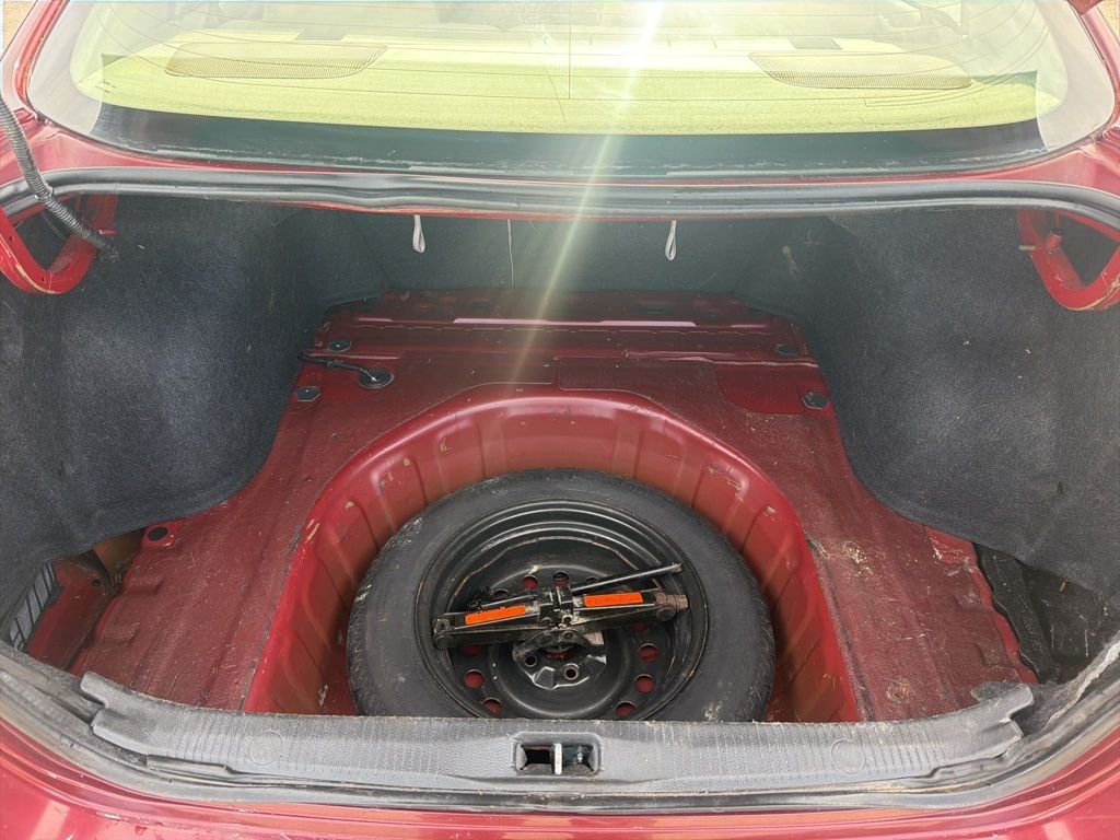 Used 2011 Red Nissan 2.5 S image 22