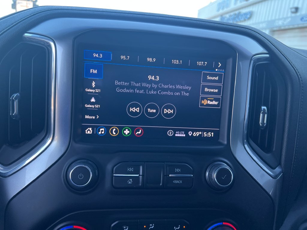 Used 2020 Black Chevrolet LT image 18