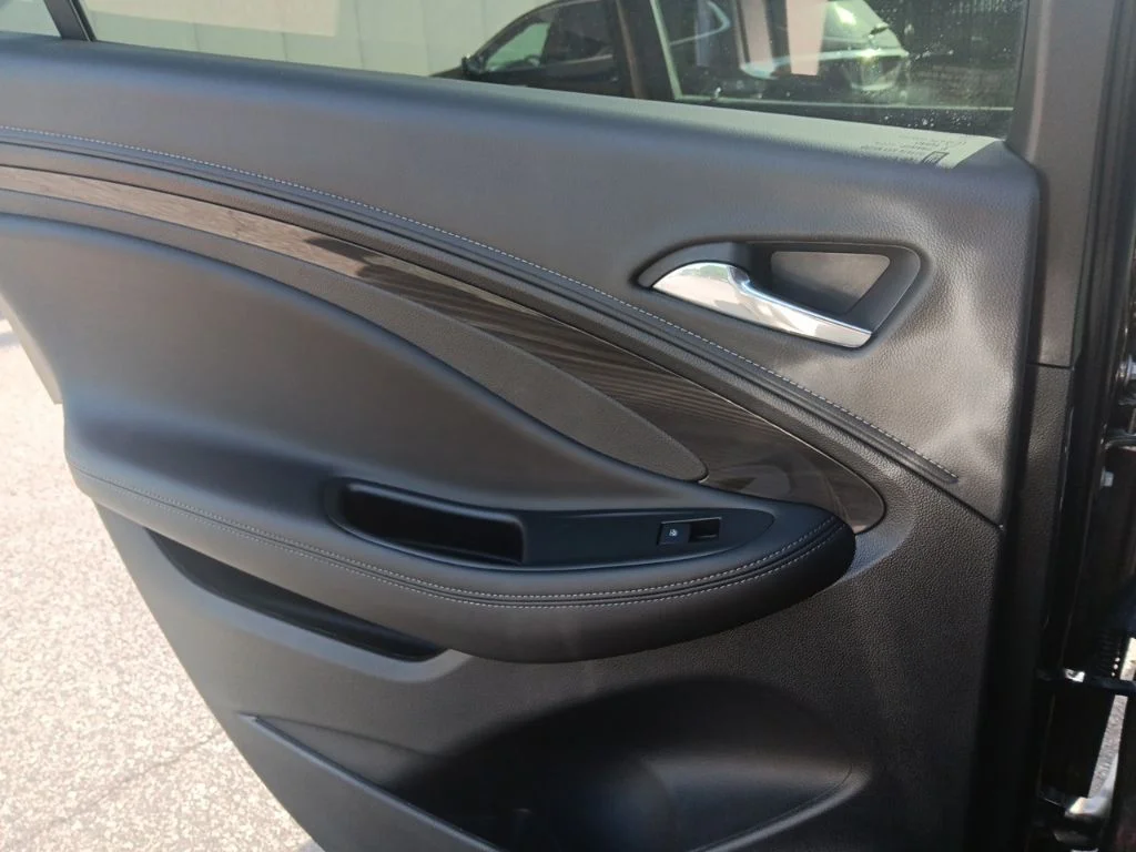Used 2019 Bronze Alloy Metallic Buick Premium I image 42
