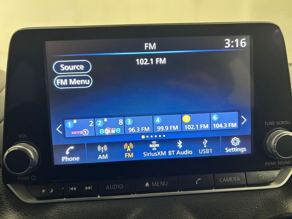 Used 2023 White Nissan SV image 11