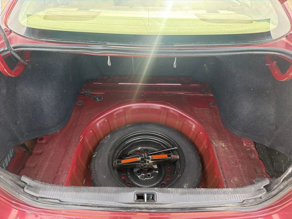 Used 2011 Red Nissan 2.5 S image 22