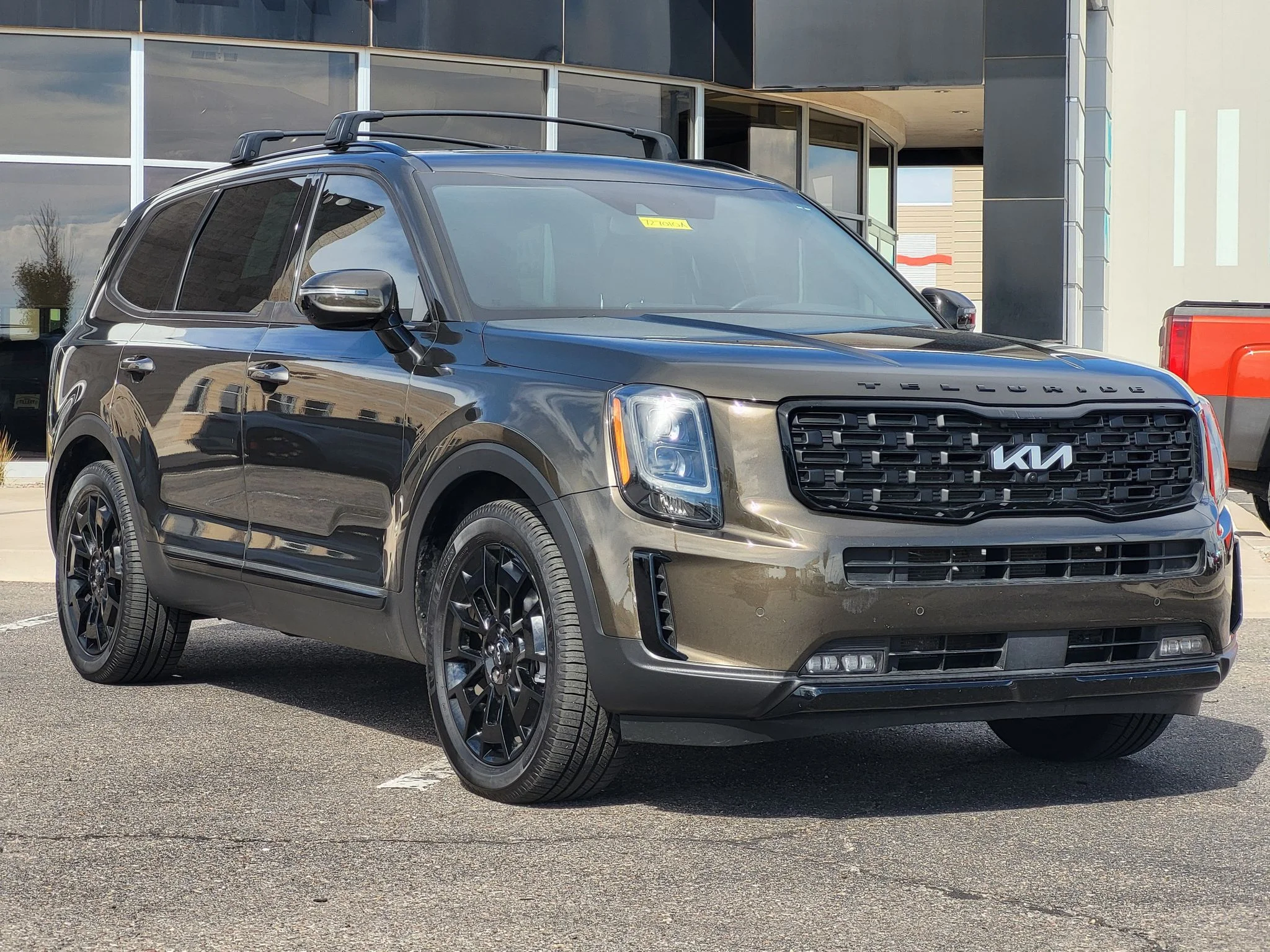 Used 2022 Dark Moss Kia SX image 2