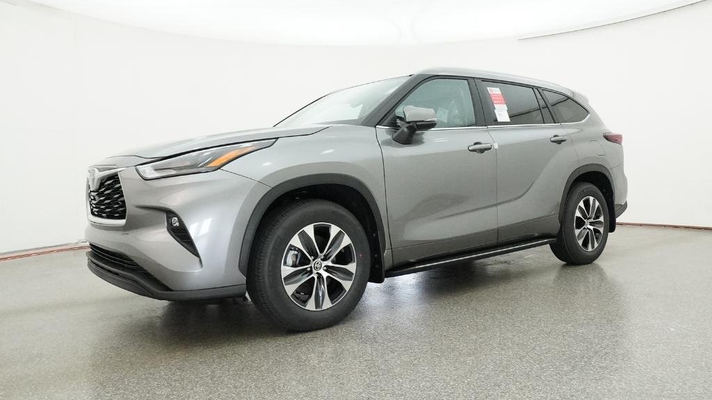 New 2026 Heavy Metal Toyota XLE image 14