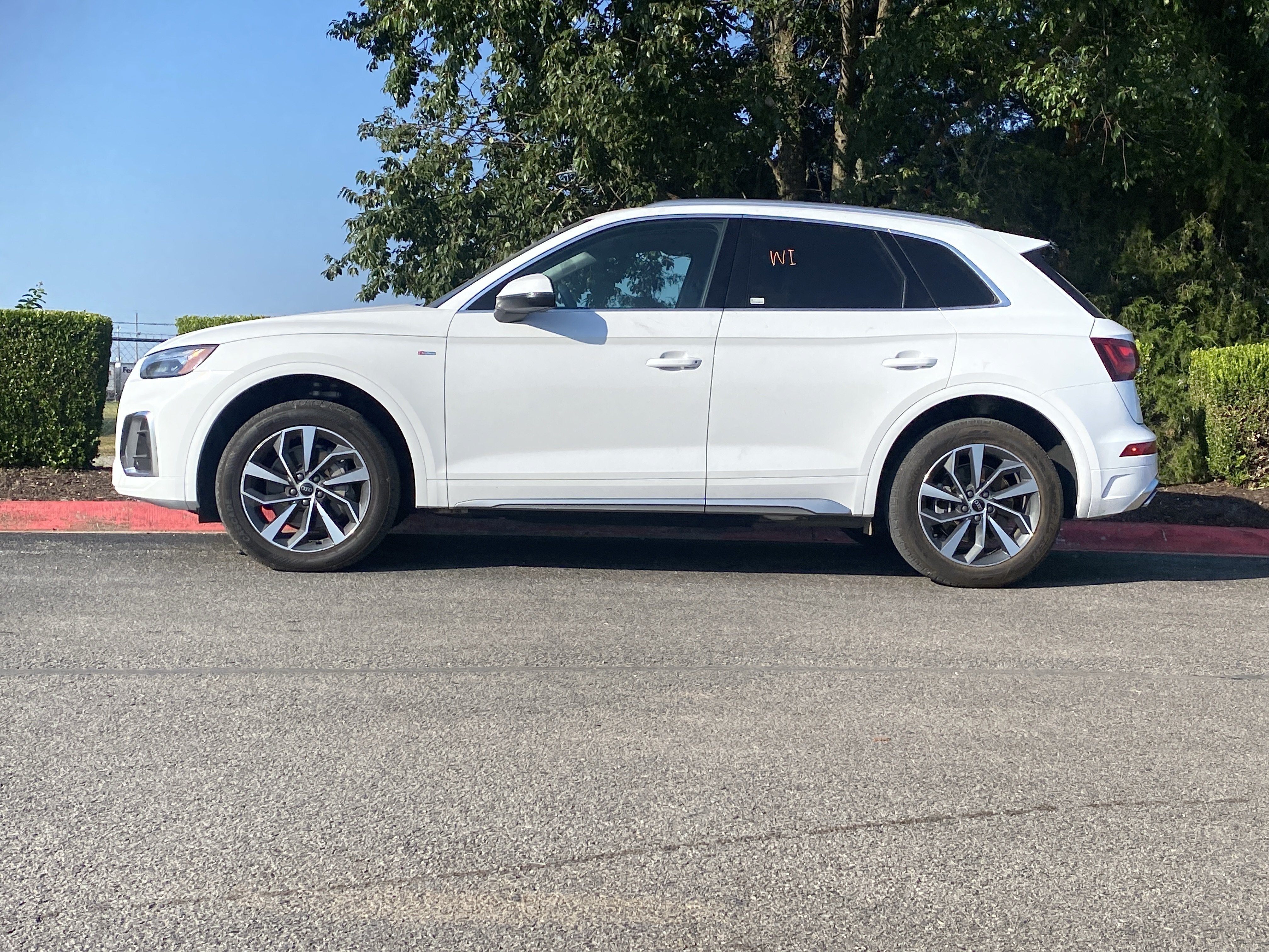 Used 2024 White Audi S line Premium Plus image 9
