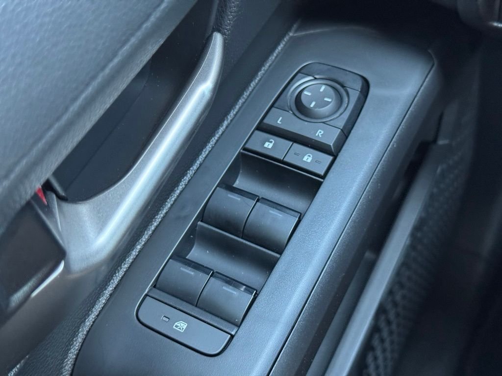 2025 Toyota Tacoma TRD Off Road - Photo 17