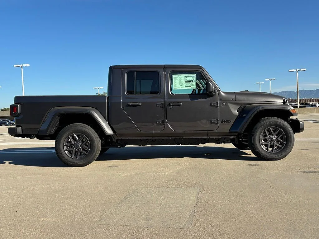 New 2026 Granite Crystal Metallic Clear Coat Jeep Sport S 4x4 image 2