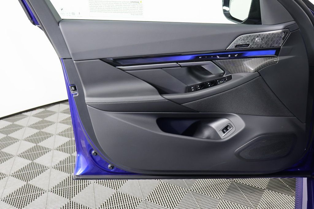 New 2026 Marina Bay Blue Metallic BMW Base image 7