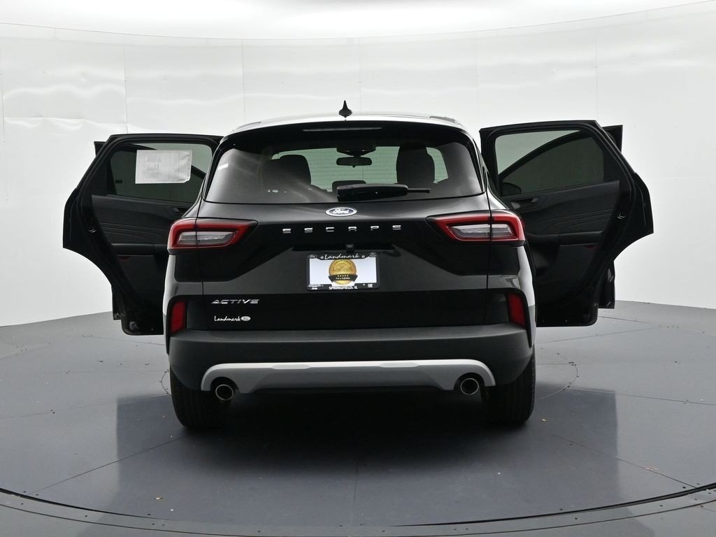 Used 2024 Black Metallic Ford Active FWD image 27