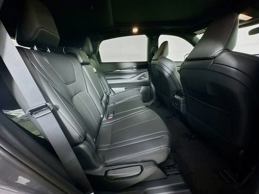 New 2027 Gray INFINITI SPORT image 34