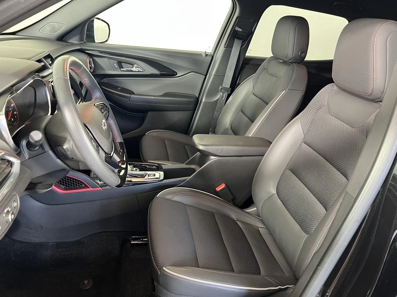 Used 2023 Mosaic Black Metallic Chevrolet RS image 5