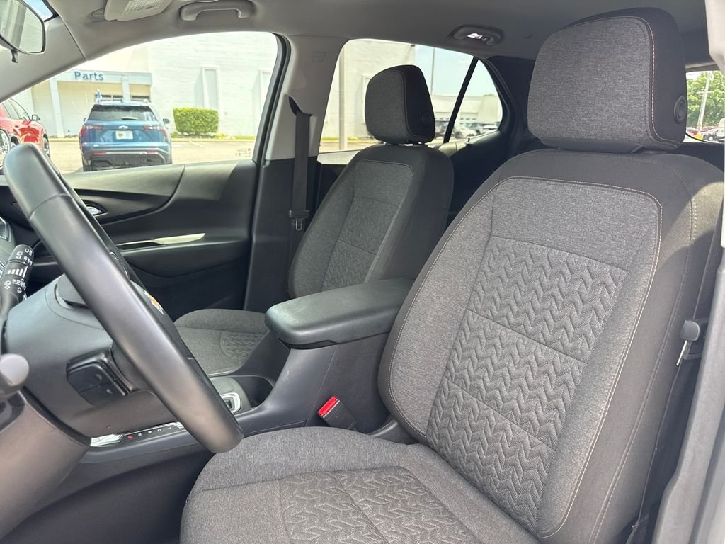 Used 2024 White Chevrolet LT image 12
