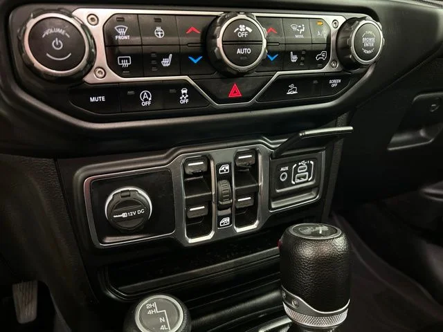 Used 2022 Red Jeep Unlimited Willys image 14