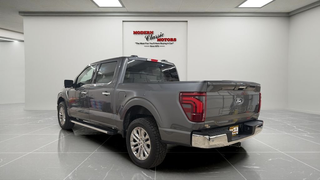 Used 2024 Gray Ford Lariat image 5