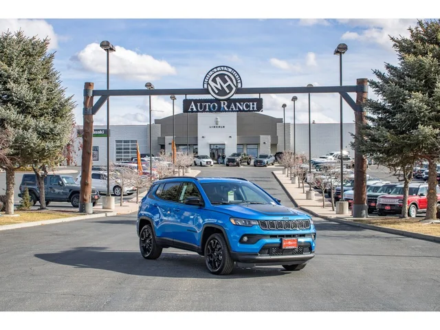 2026 Jeep Compass Latitude Altitude