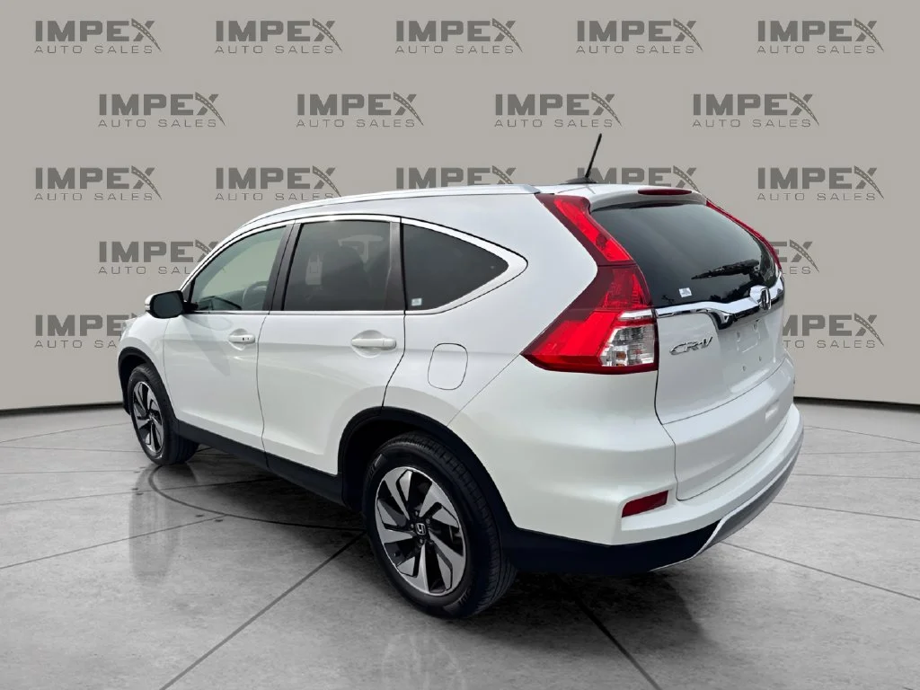 Used 2016  Honda Touring image 3