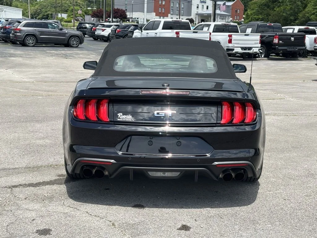 Used 2019 Black Ford GT Premium image 8