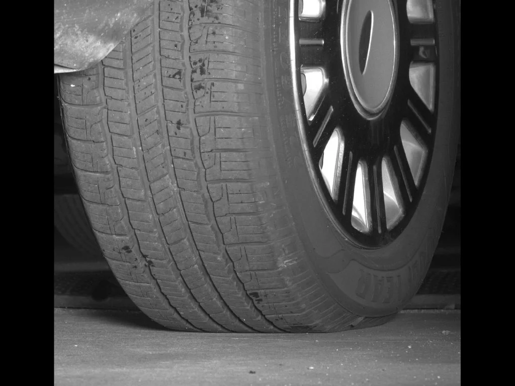 Used 2003  Ford Standard image 8