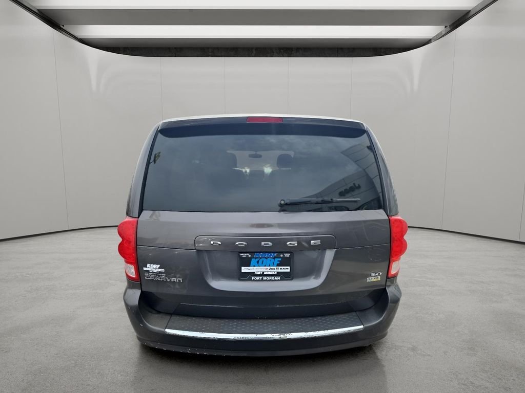 Used 2017 Granite Pearlcoat Dodge SXT image 4