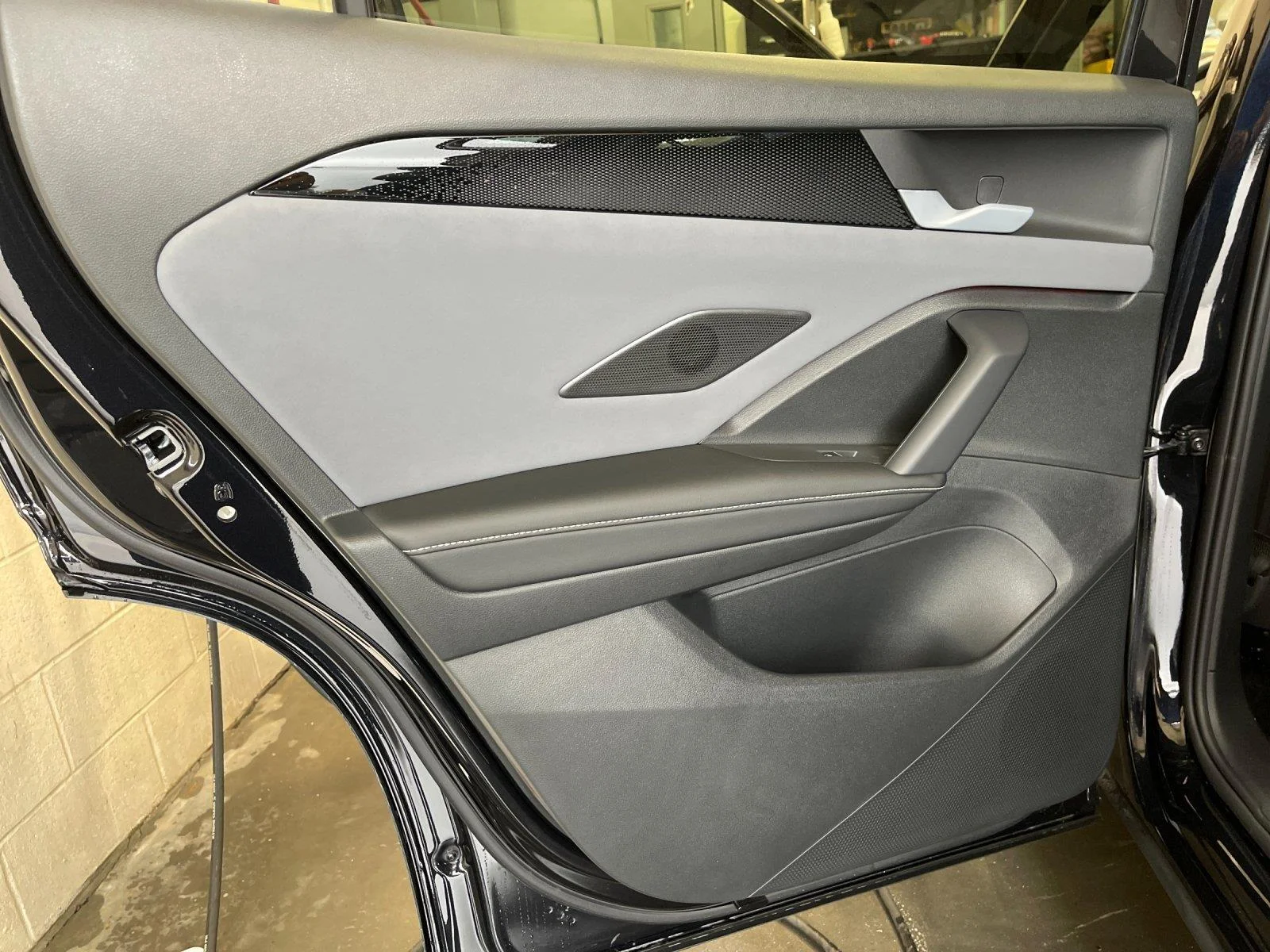New 2026 deep black pearl Volkswagen SE R-Line Black image 33