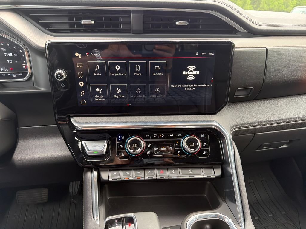 Used 2025 Onyx Black GMC Denali image 6