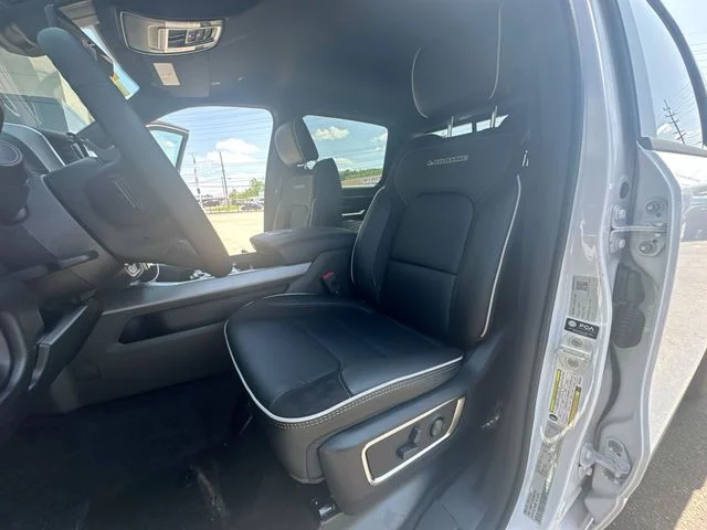 New 2027 Bright White Clear-Coat Exterior Paint RAM Laramie image 13