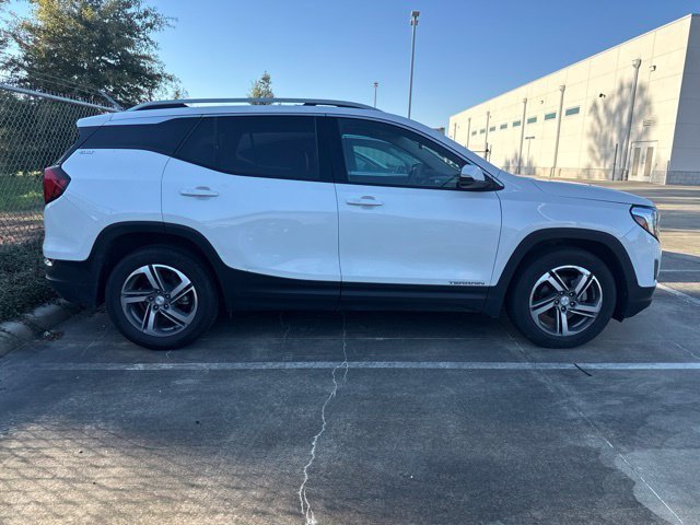 Used 2021 White Frost Tricoat GMC SLT image 5