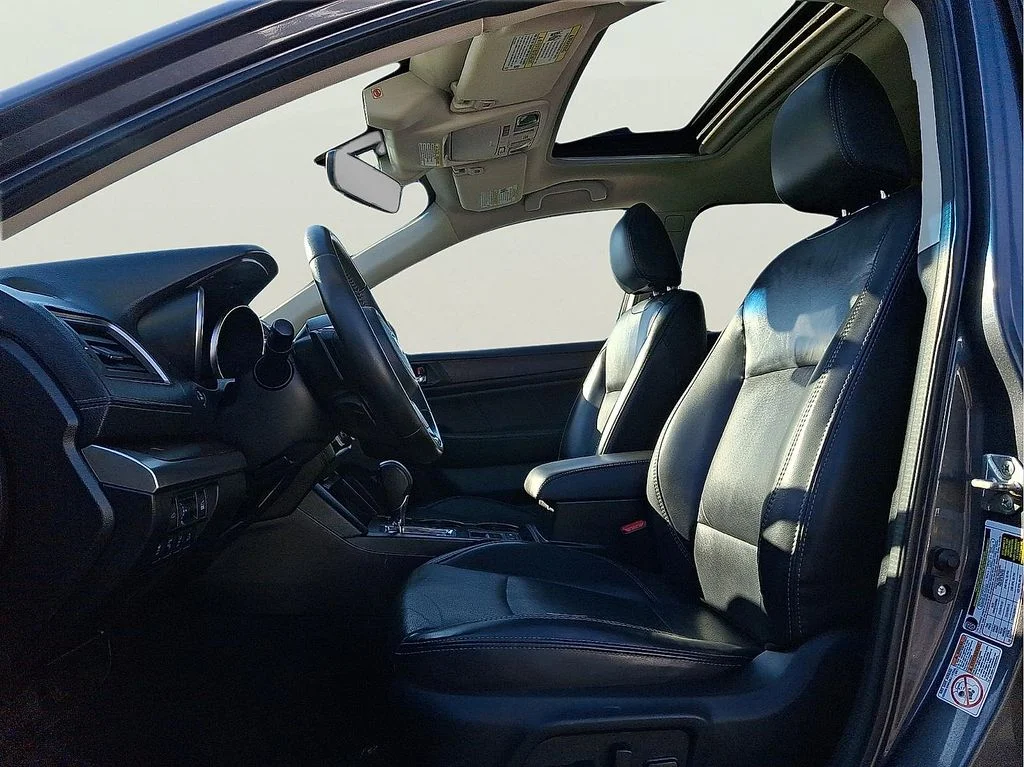 2019 Subaru Outback Limited - Photo 14